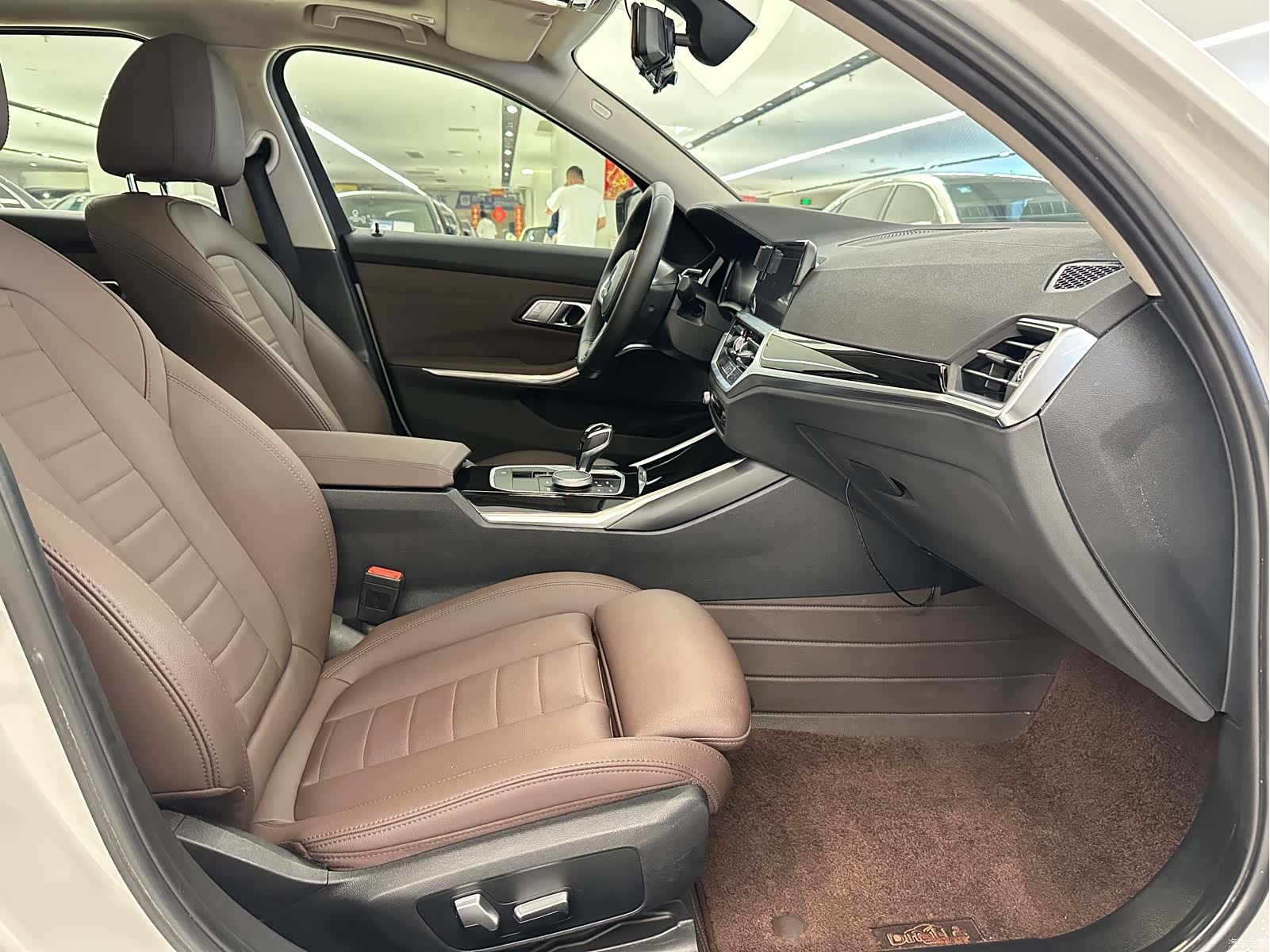 BMW 3 Series, 2020 12