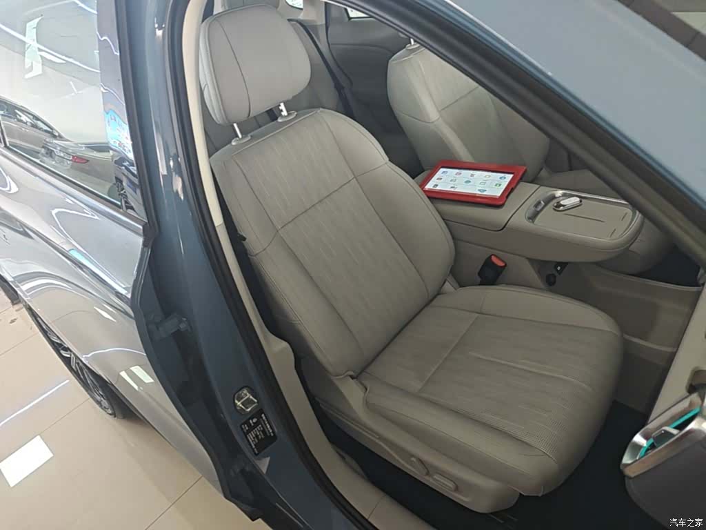 Leapmotor B10, 2025 25