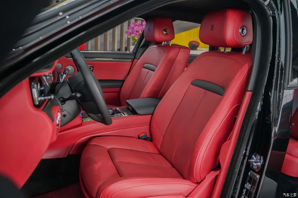 Rolls-Royce Ghost, 2022 16