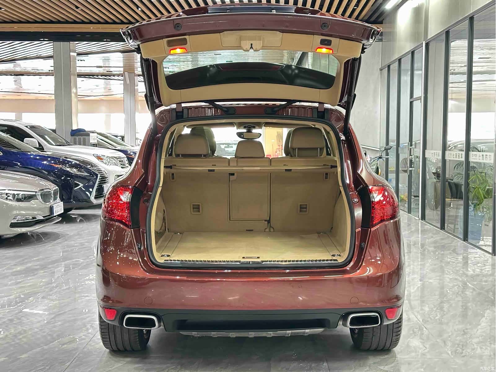 Porsche Cayenne, 2012 9