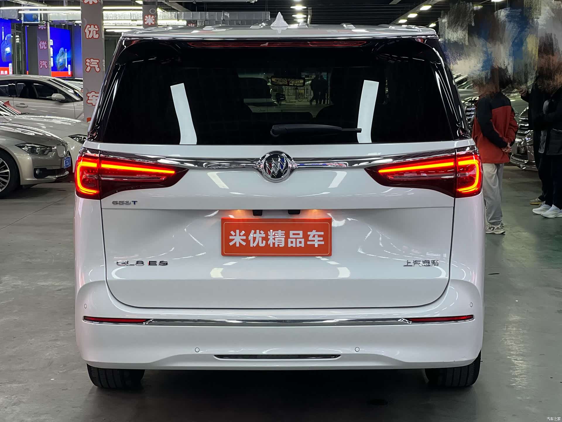 Buick GL8, 2023 4