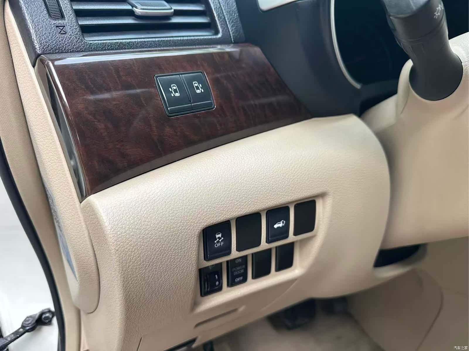 Nissan SL, 2016 19