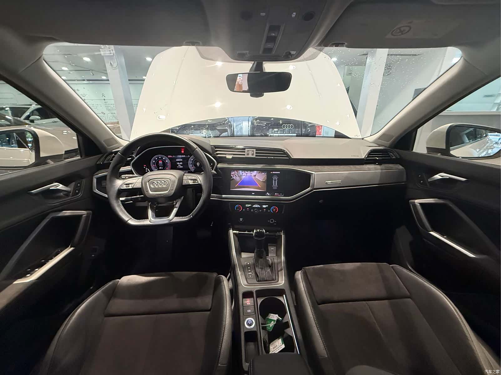 Audi Q3, 2022 15