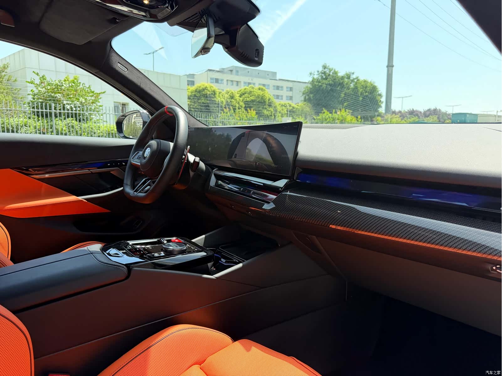 BMW M5, 2025 11