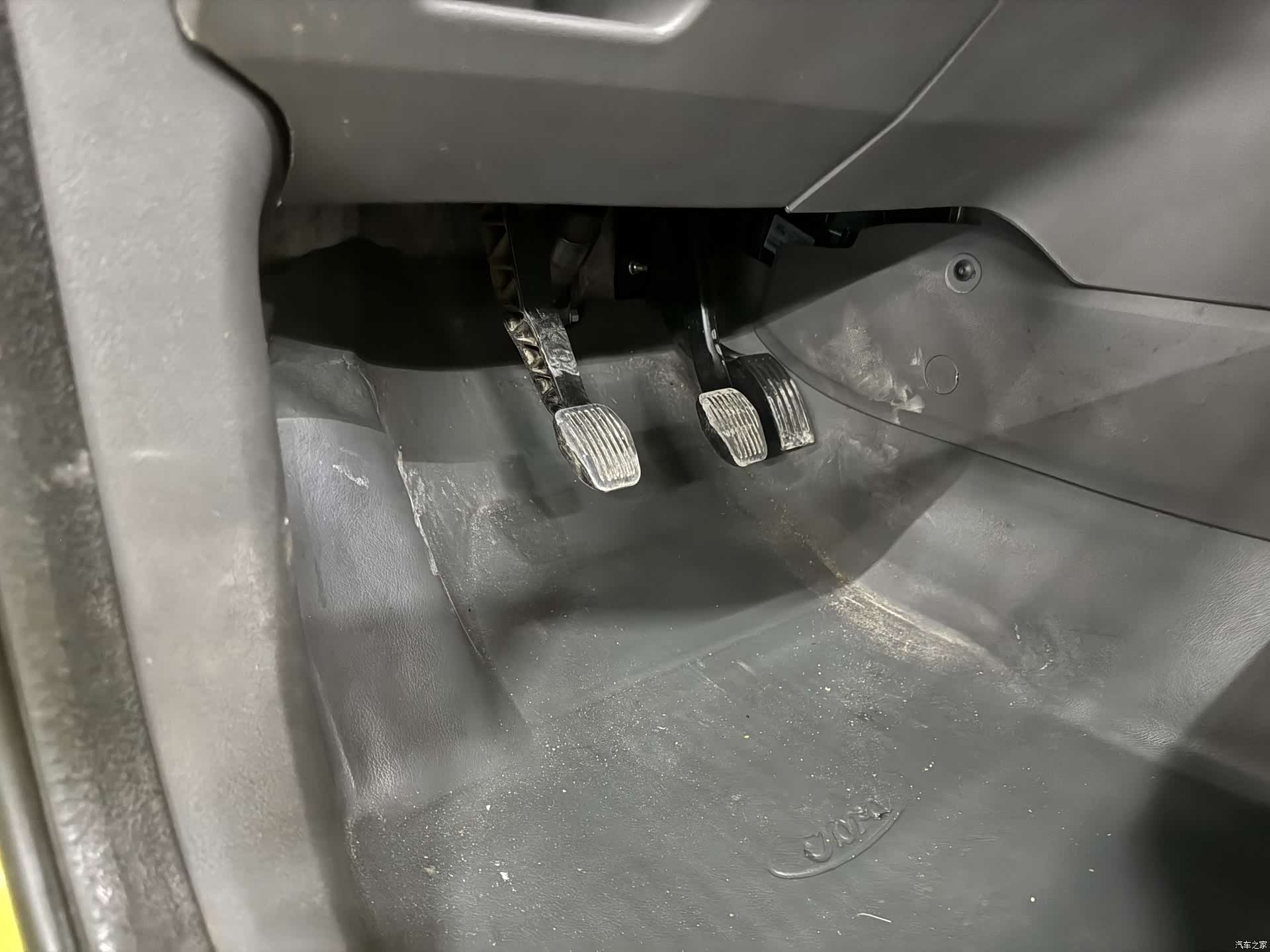 Ford Focus, 2013 21