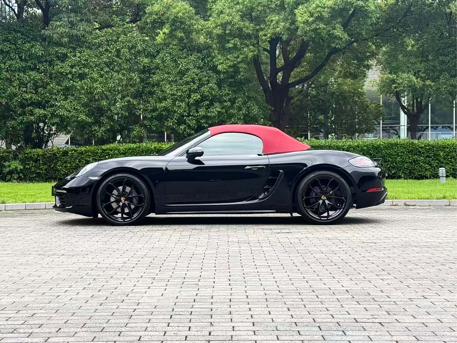 Porsche Boxster, 2025 4