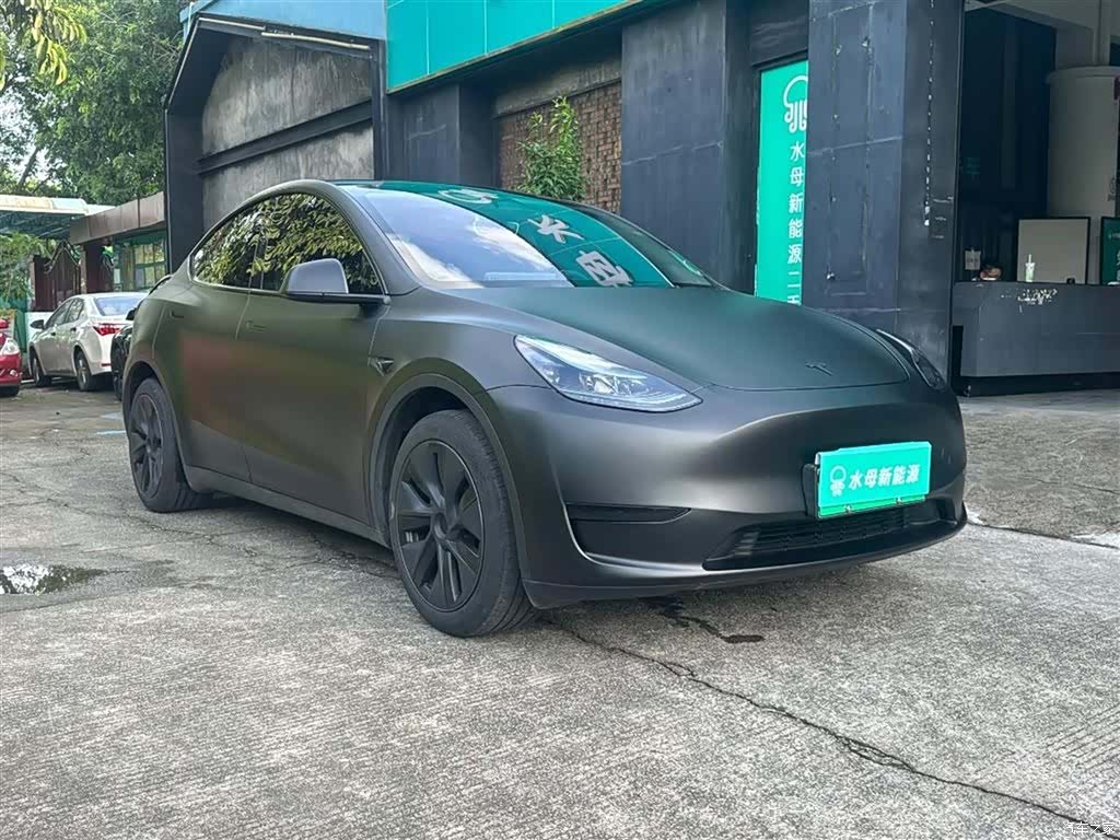 Tesla Model Y, 2024 10