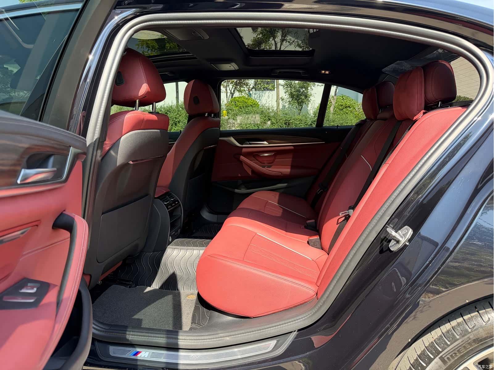 BMW 5 Series, 2022 8