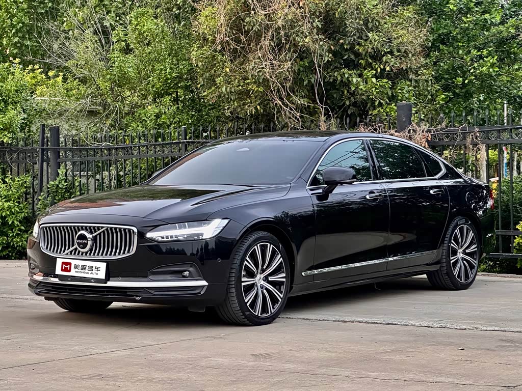 Volvo S90