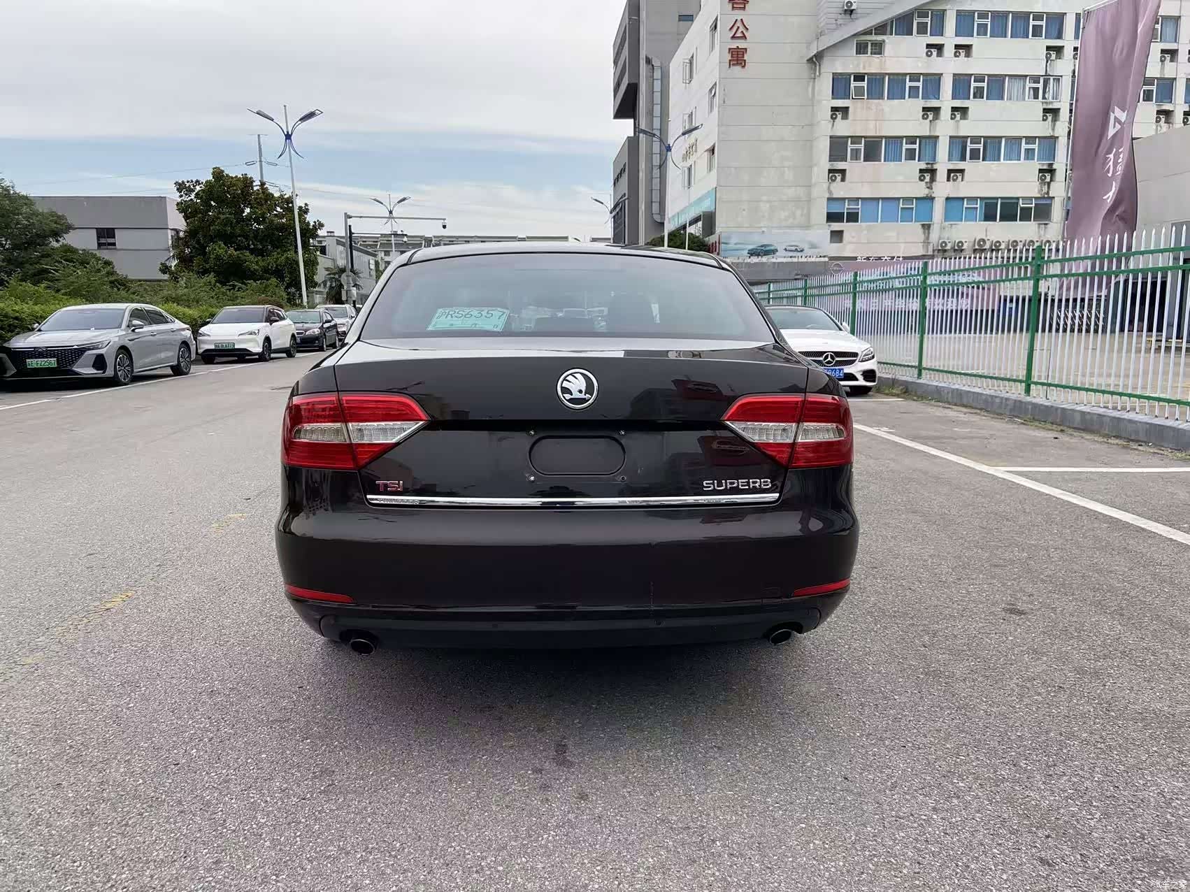 Skoda Superb, 2014 8