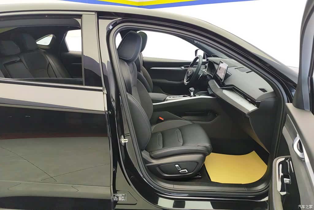 Geely Preface, 2025 8