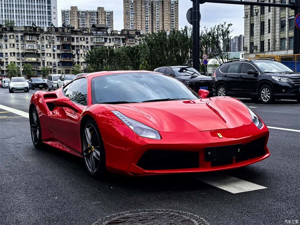 Ferrari 488, 2018 3