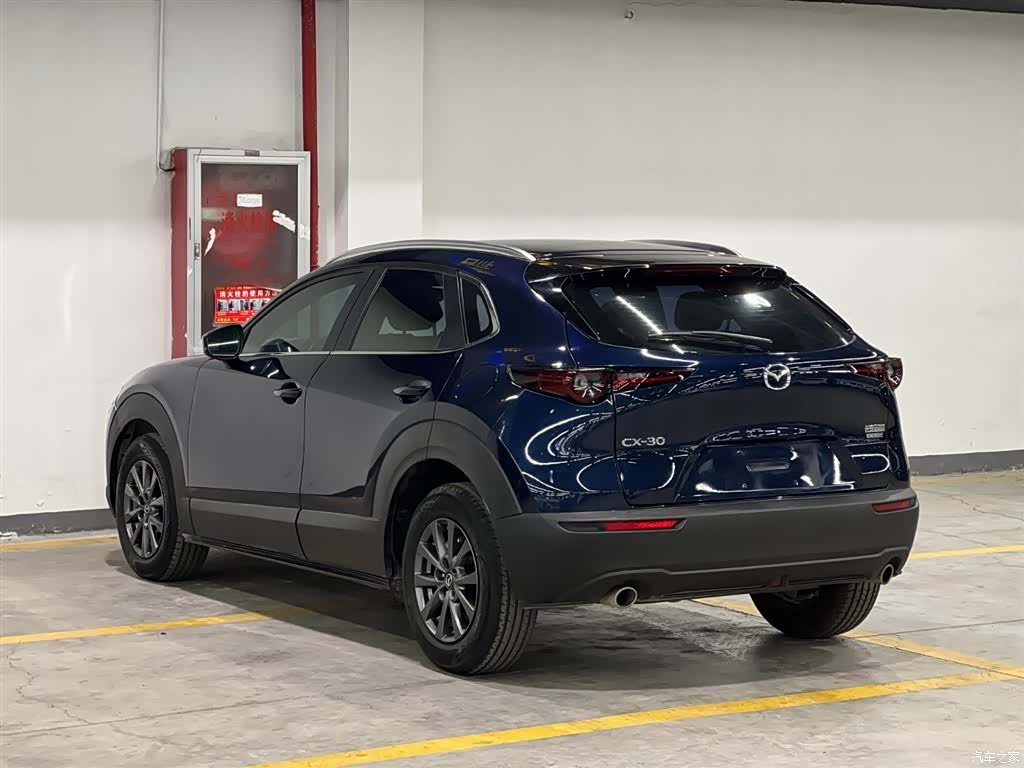 Mazda CX-30, 2021 4
