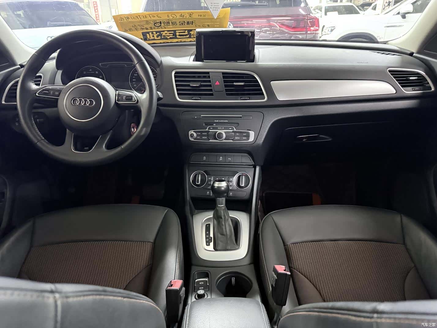 Audi Q3, 2017 11