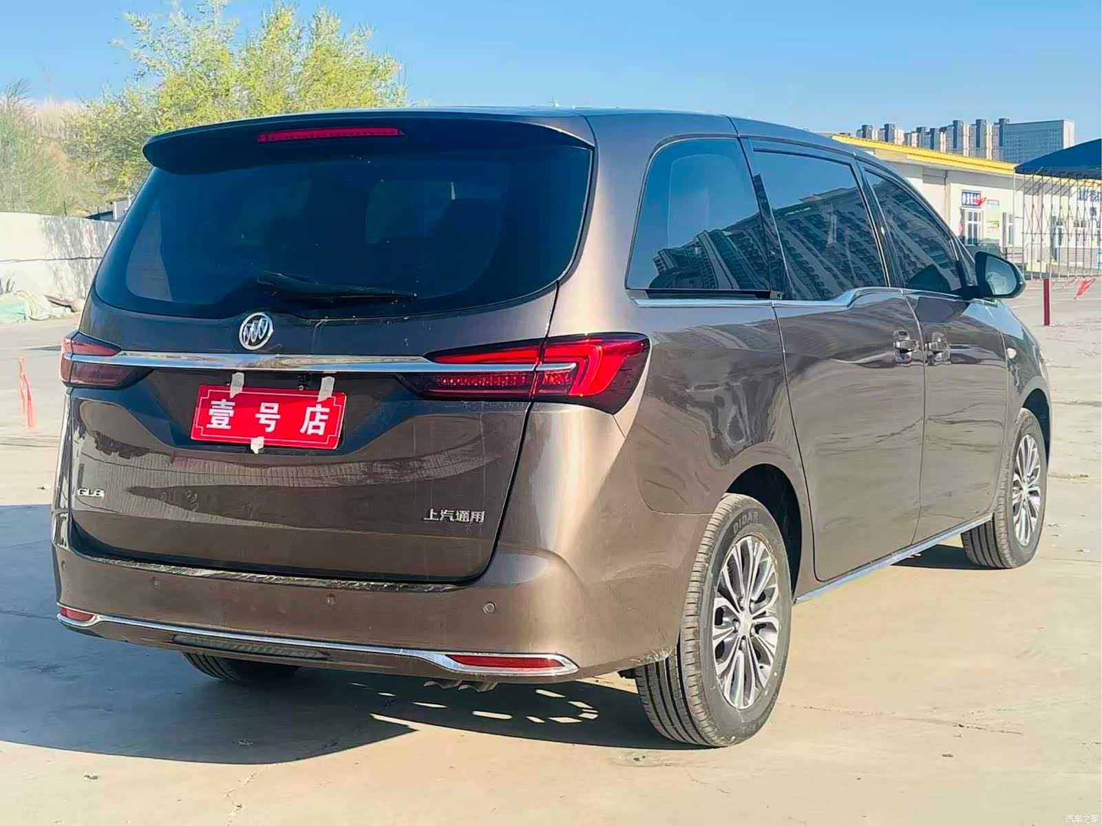 Buick GL8, 2023 4