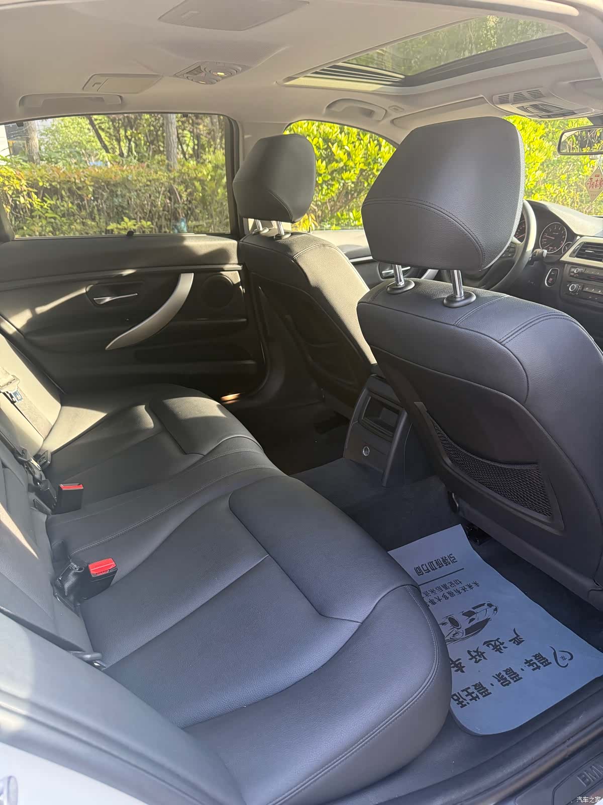 BMW 3 Series, 2015 11