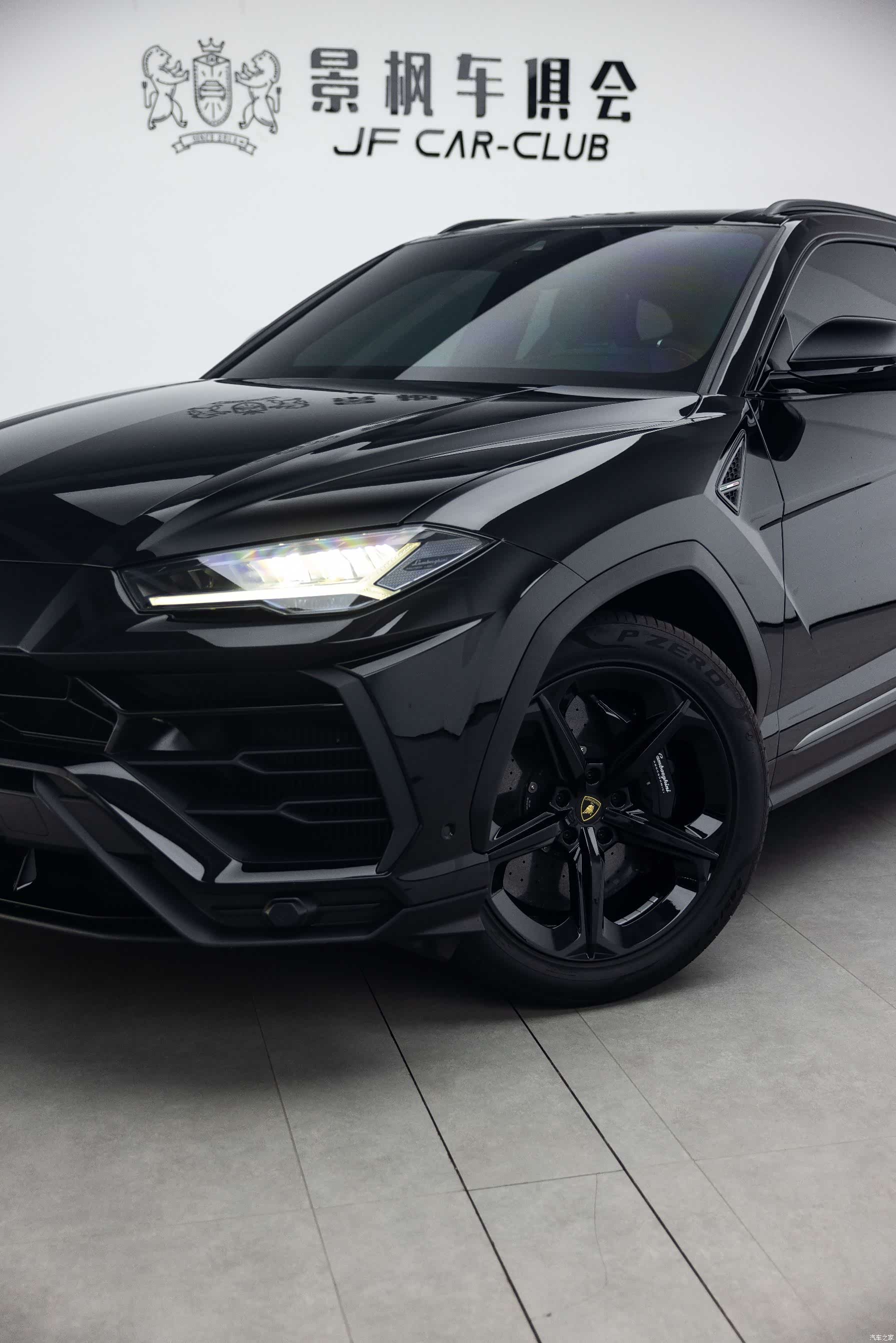 Lamborghini Urus, 2021 все фото