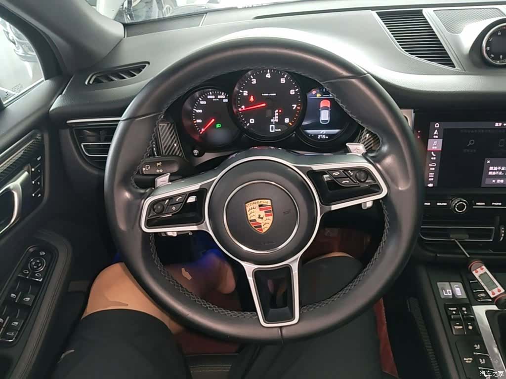 Porsche Macan, 2020 11