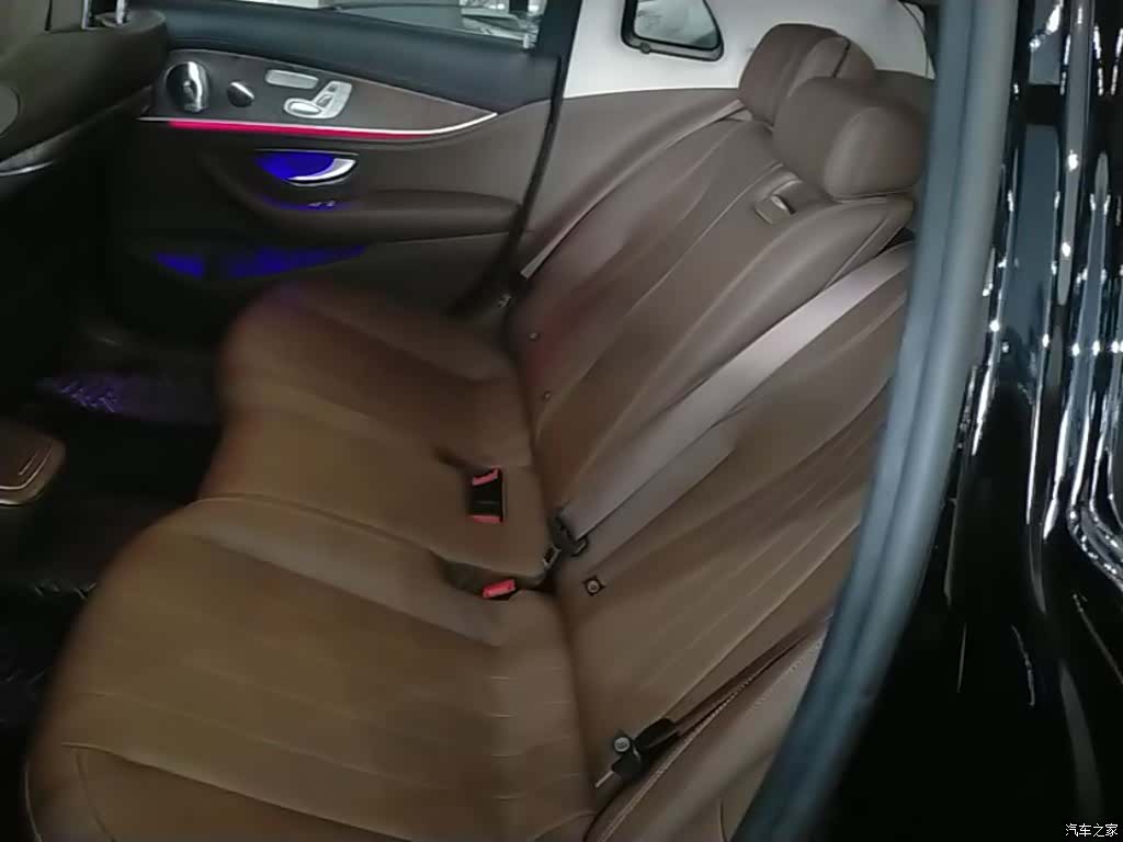 Mercedes-Benz E-Class, 2021 17