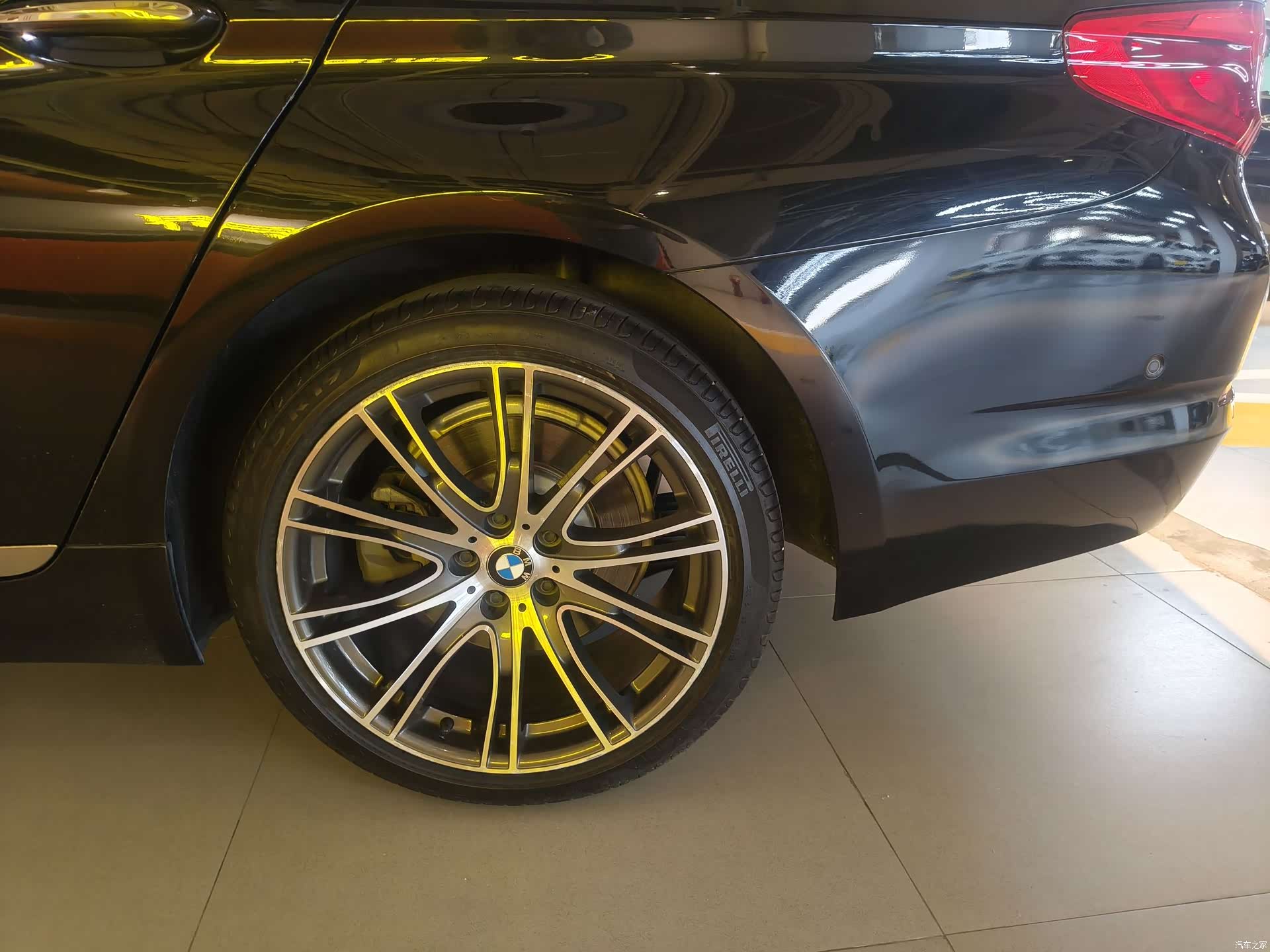 BMW 5 Series, 2018 12