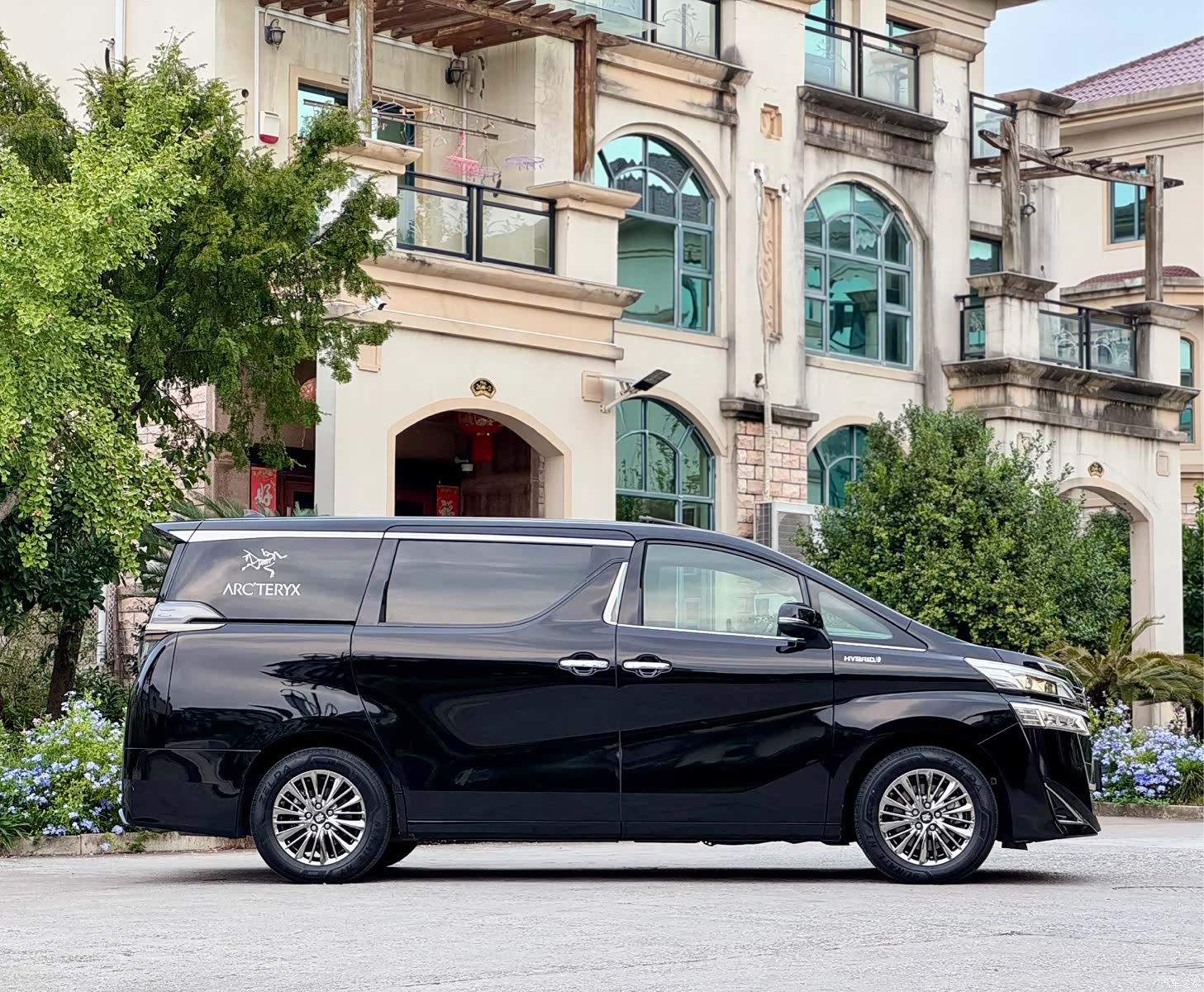 Toyota Vellfire, 2023 24