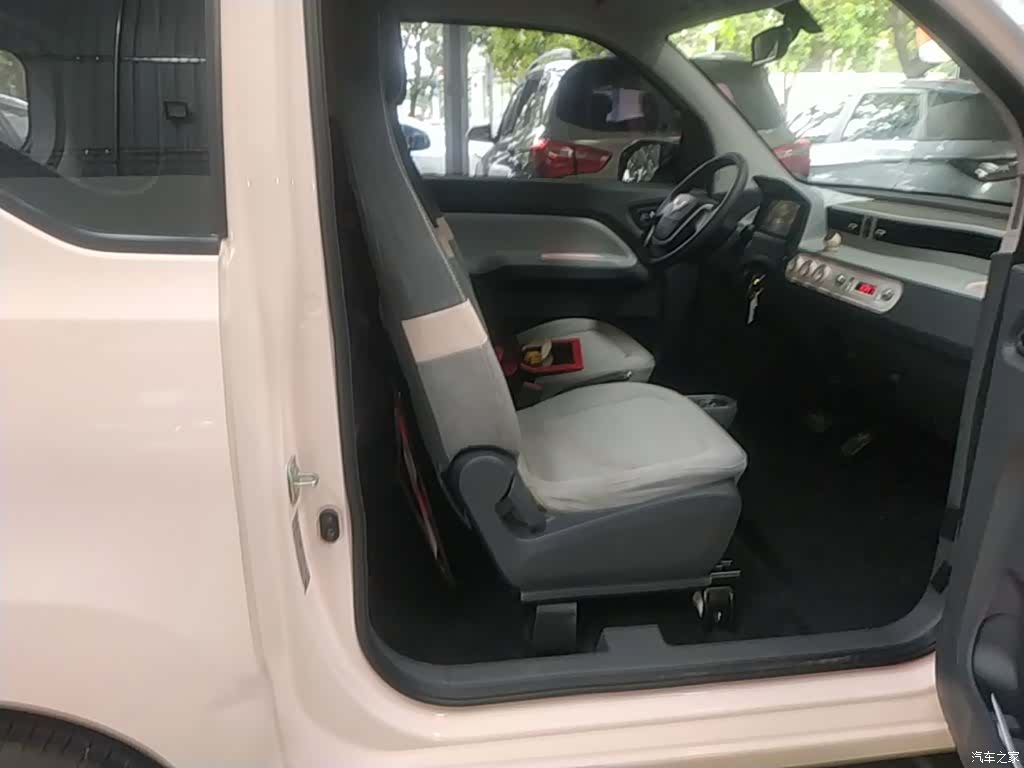 Wuling MINIEV, 2021 25
