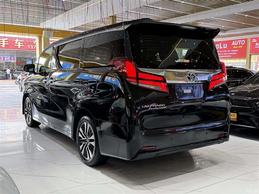 Toyota Alphard, 2019 4
