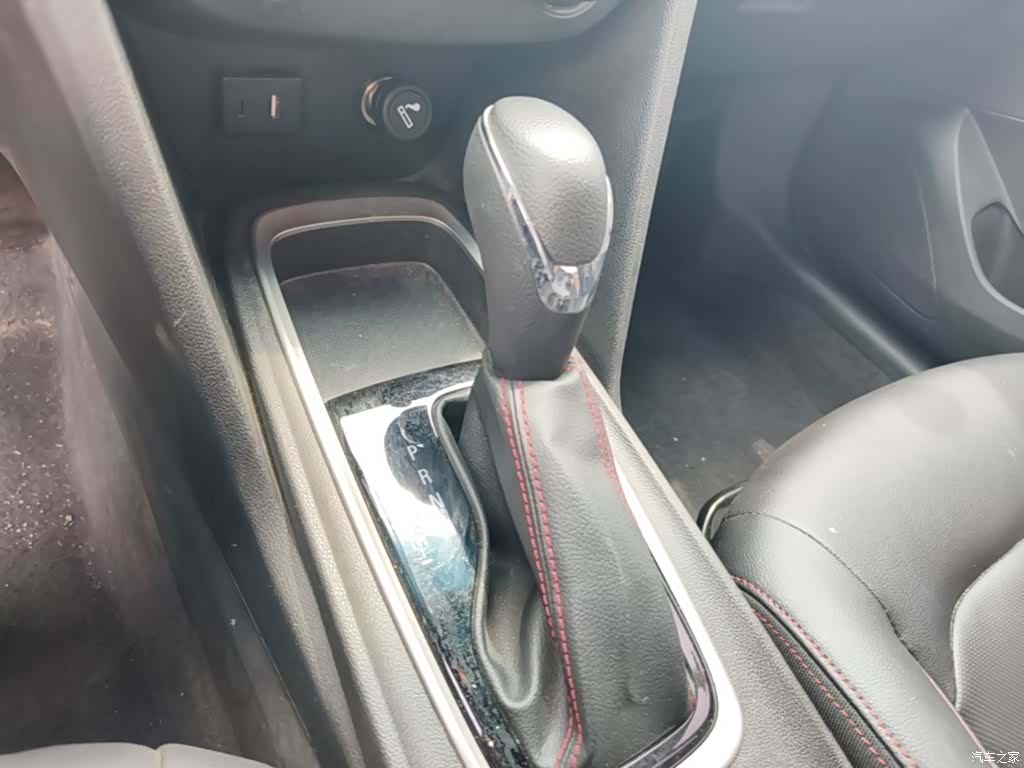Chevrolet RS, 2022 14