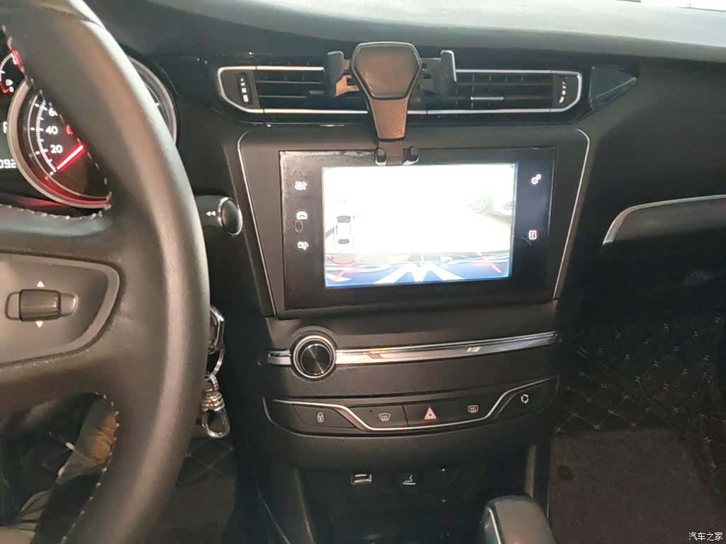 Peugeot 408, 2016 13