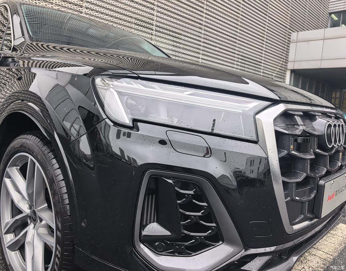 Audi Q7, 2025 19
