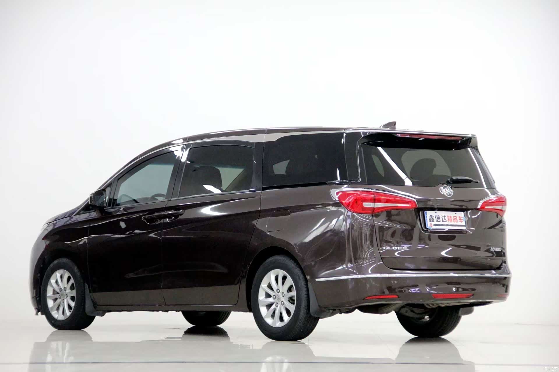 Buick GL8, 2018 27
