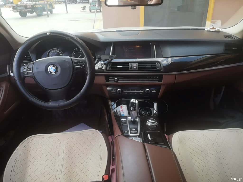 BMW 5 Series, 2015 10