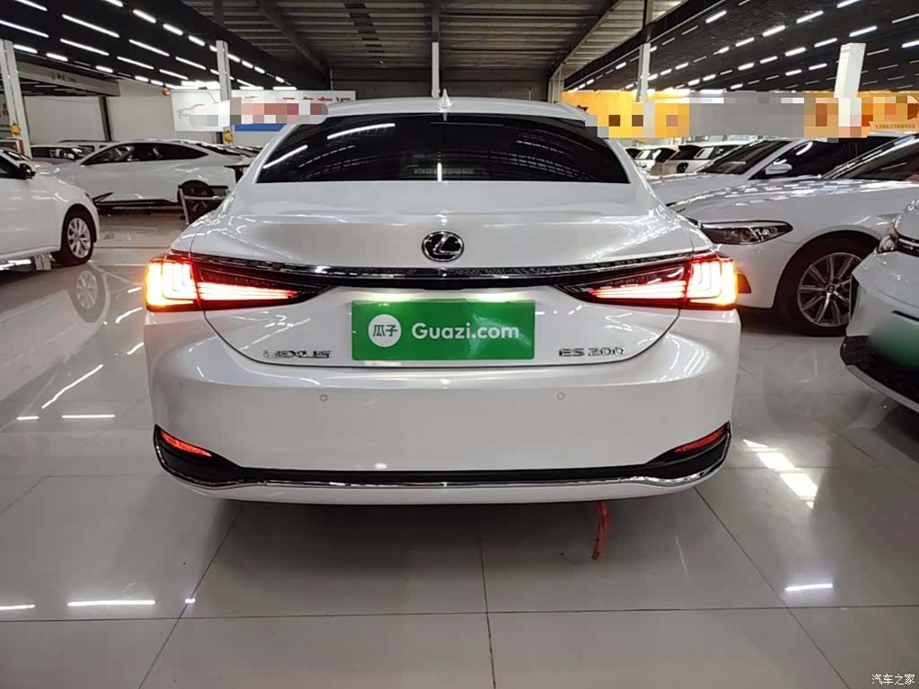 Lexus ES, 2020 6