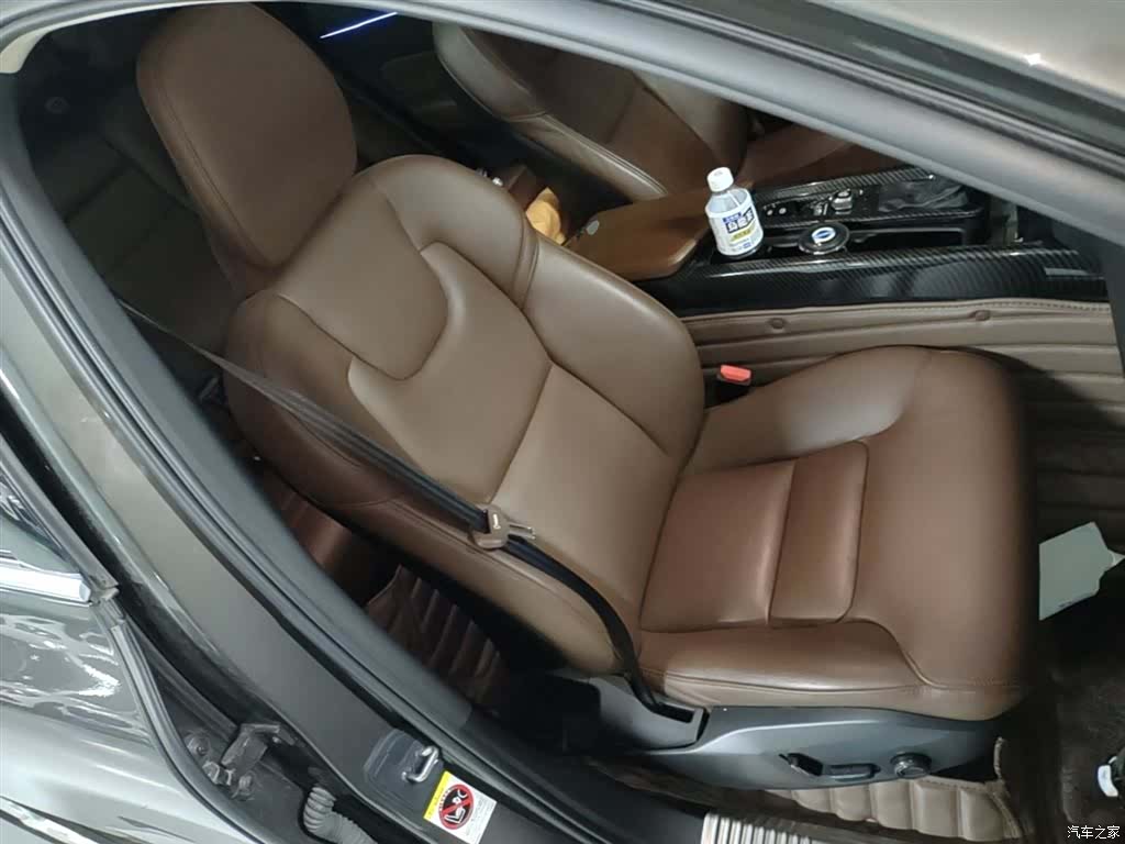 Volvo XC60, 2019 25