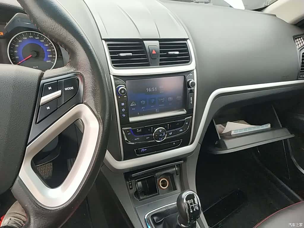 Geely Emgrand, 2015 13