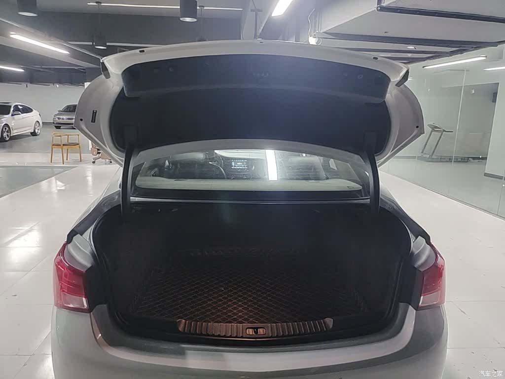 Buick Verano, 2019 19