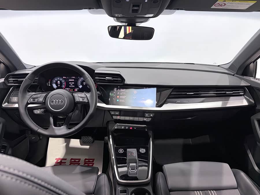 Audi A3 2023, фото 17