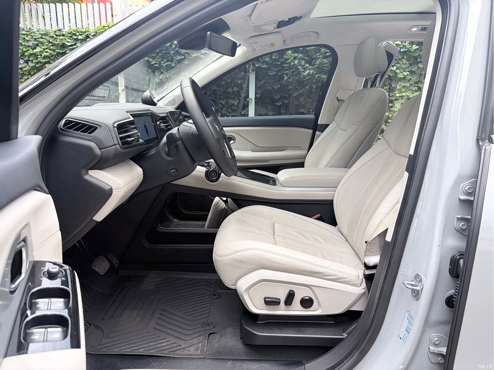 NIO ES8, 2019 11