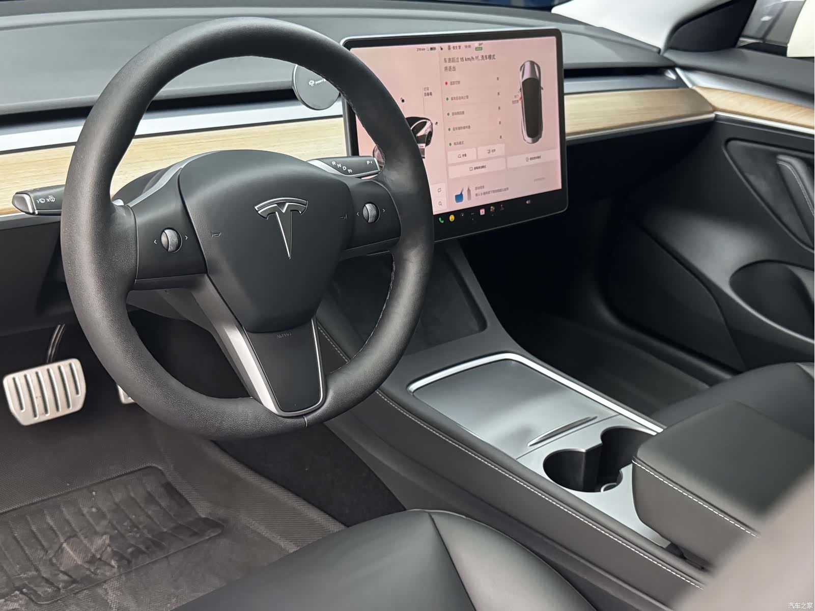 Tesla Model 3, 2021 11