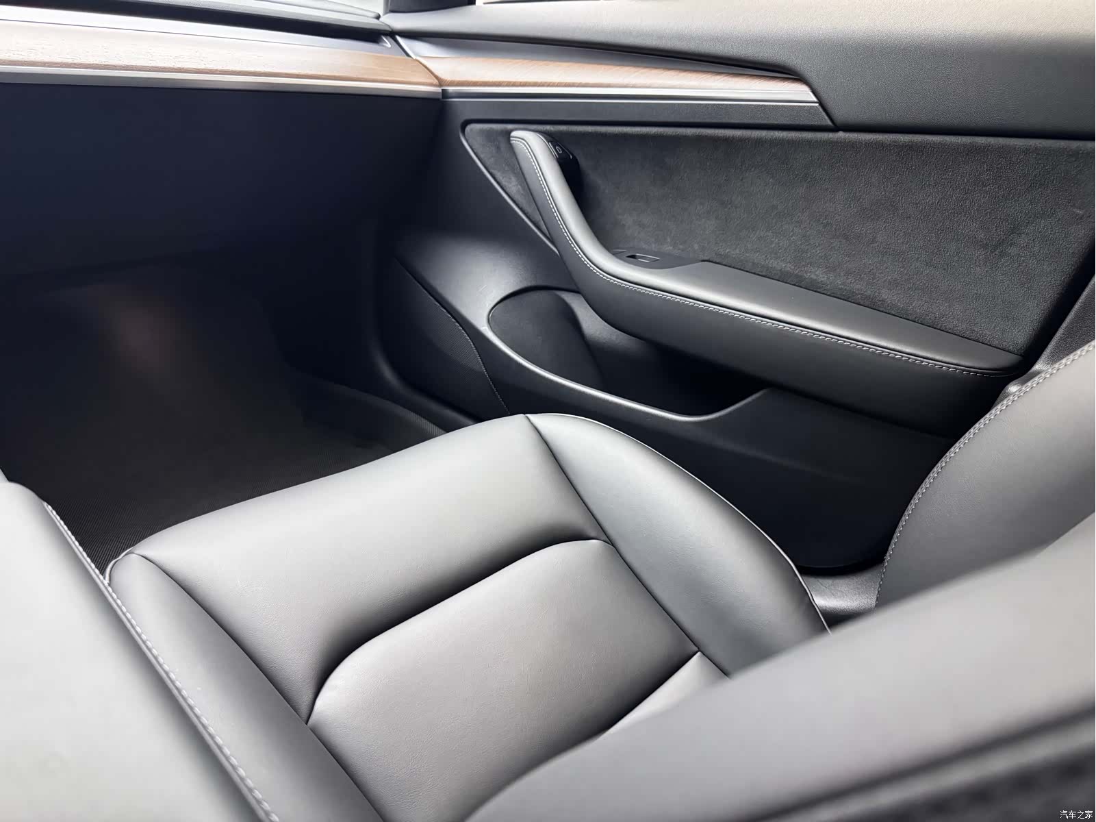 Tesla Model 3, 2021 19