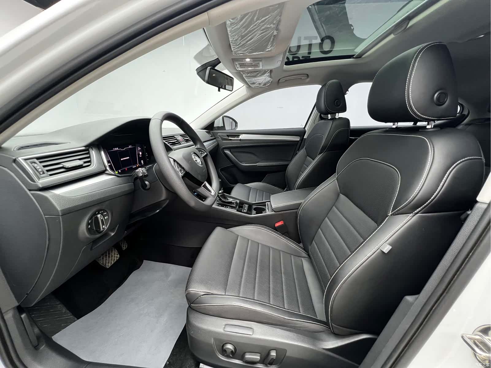 Skoda Superb, 2024 7