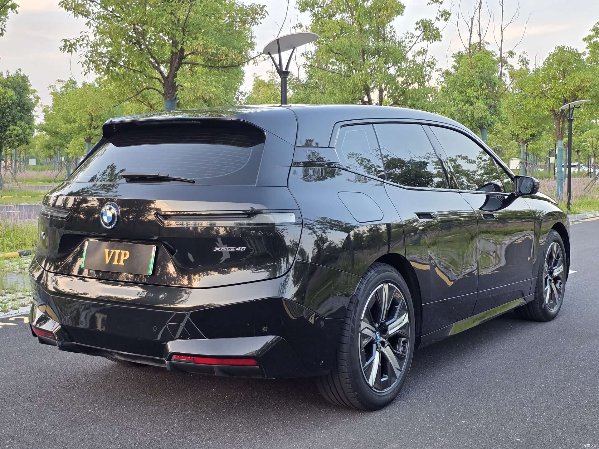 BMW iX, 2023 4