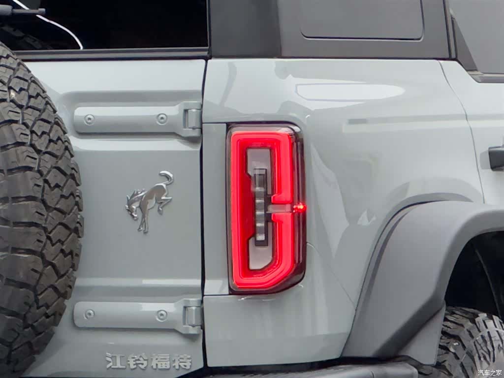Ford Bronco, 2026 20