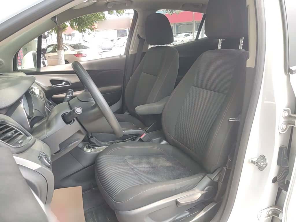 Buick Encore, 2015 15