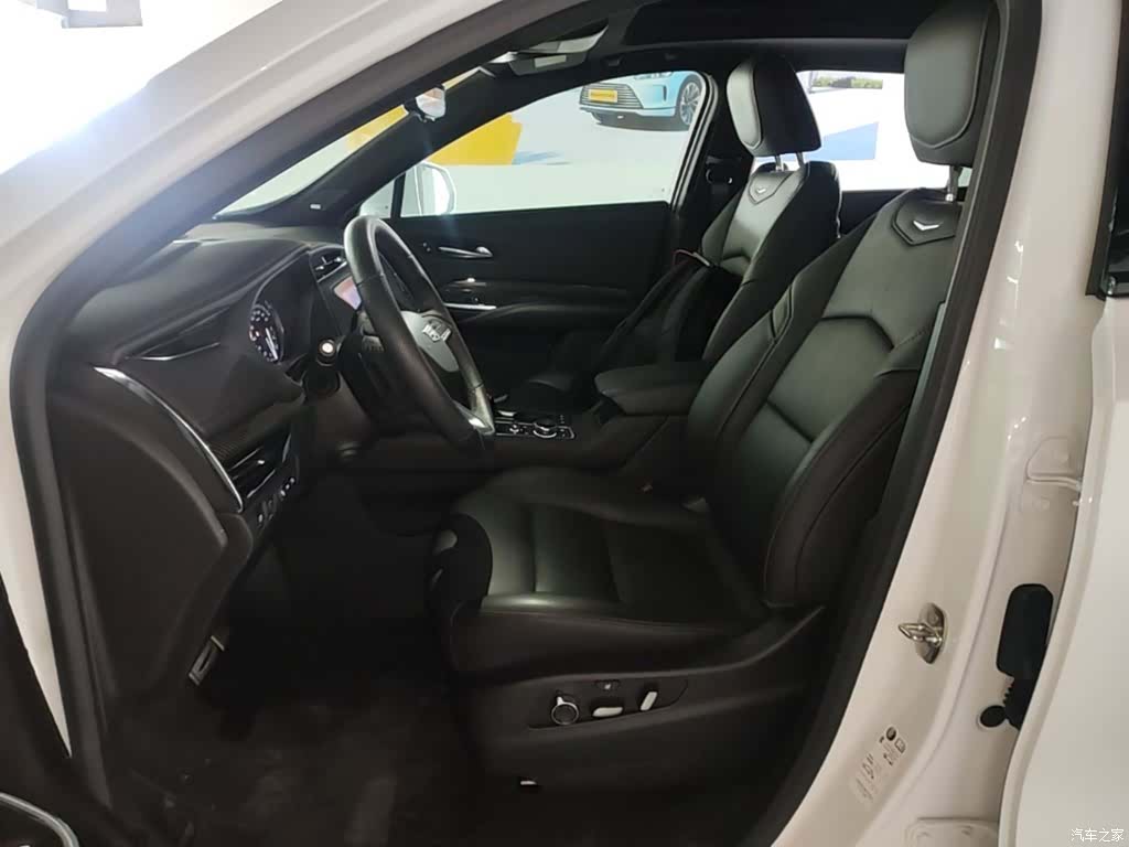 Cadillac XT4, 2023 15