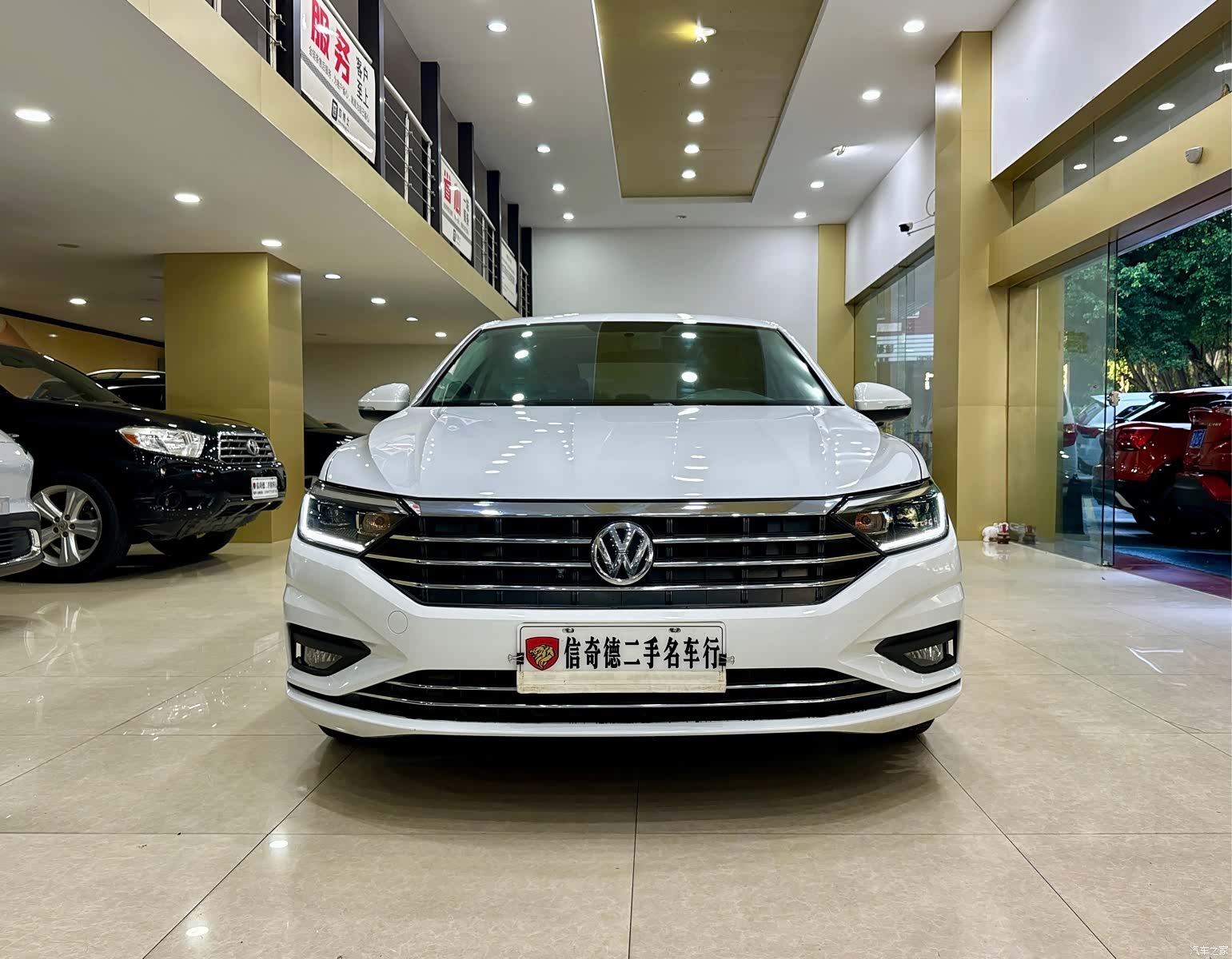 Volkswagen Sagitar, 2020 4
