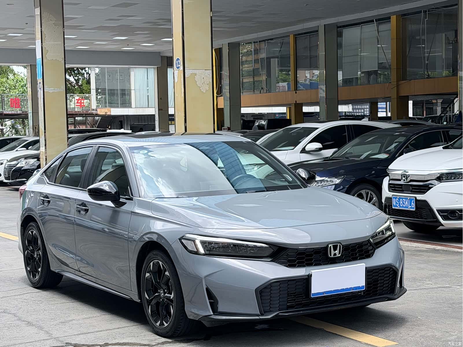 Honda Civic, 2025 3