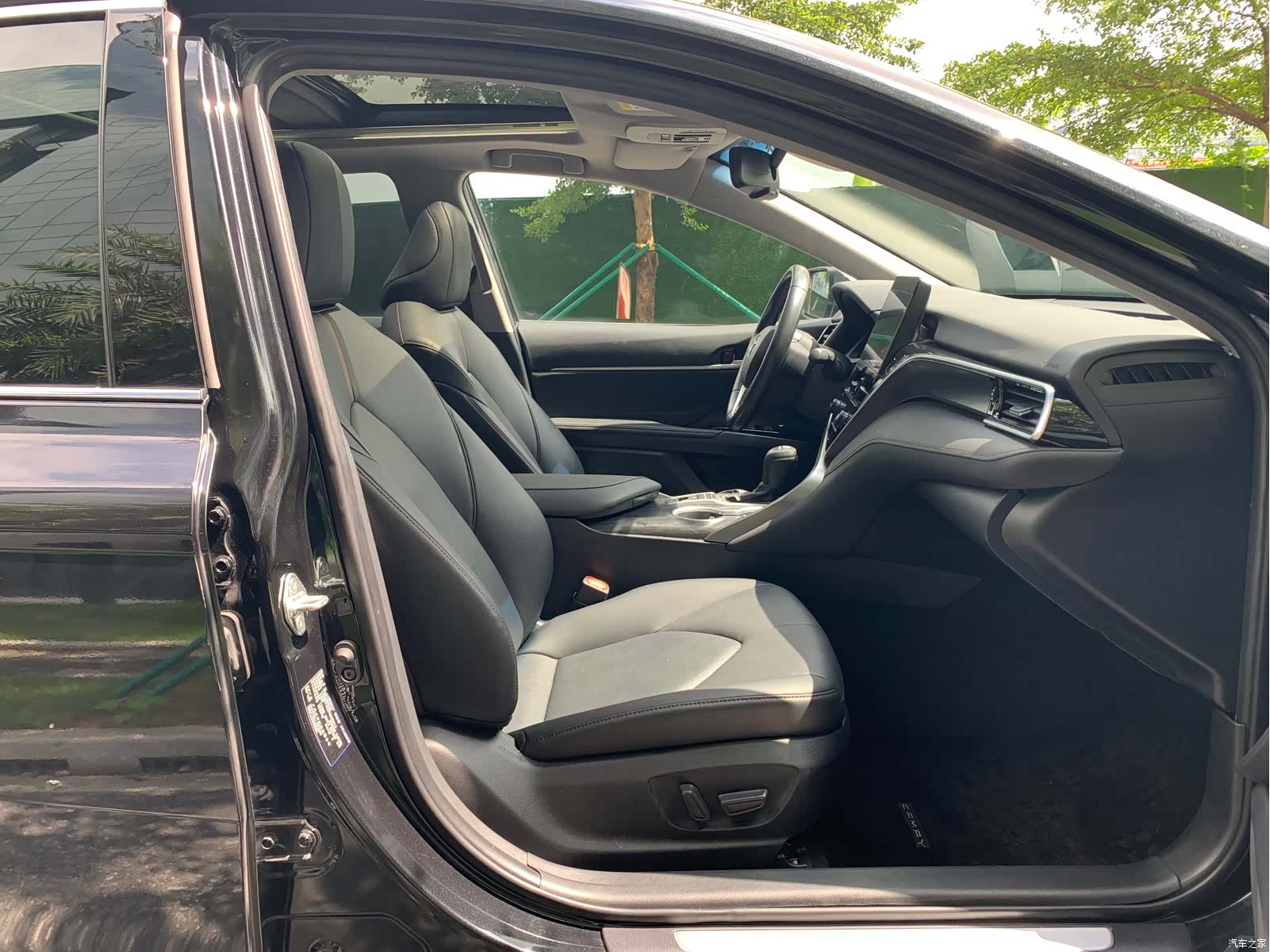 Toyota Camry, 2023 20