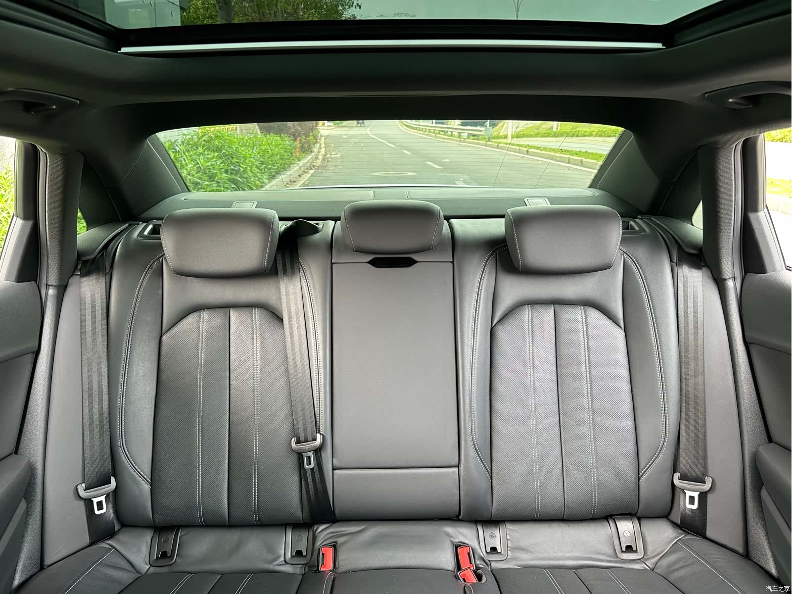 Audi A4L, 2022 40