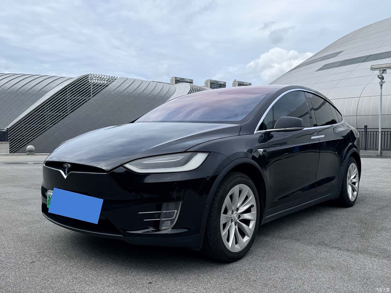 Tesla Model X, 2017 1